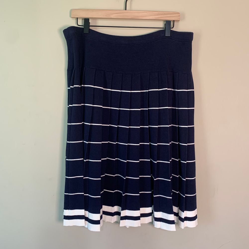 Talbots NWT Navy/White Stripe Pleated Sweater Skirt Size PXL Nautical/Office